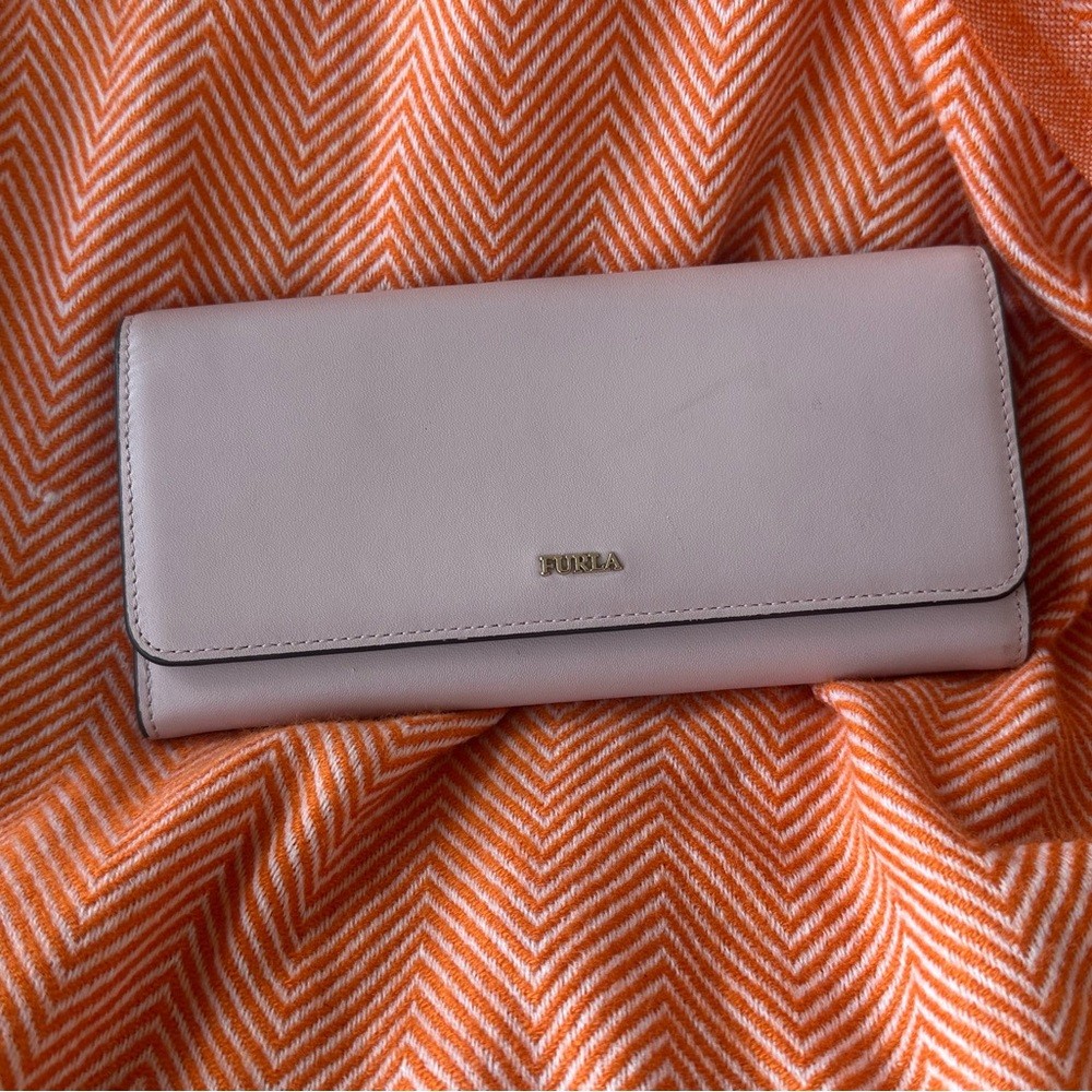 FURLA SOFT PINK WALLET